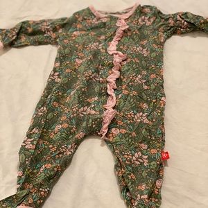 Magnetic Me Harlow Print footie pajama 3-6 months